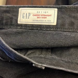 GAP Women’s Cheeky Straight jeans.  33/16s, washed black color
